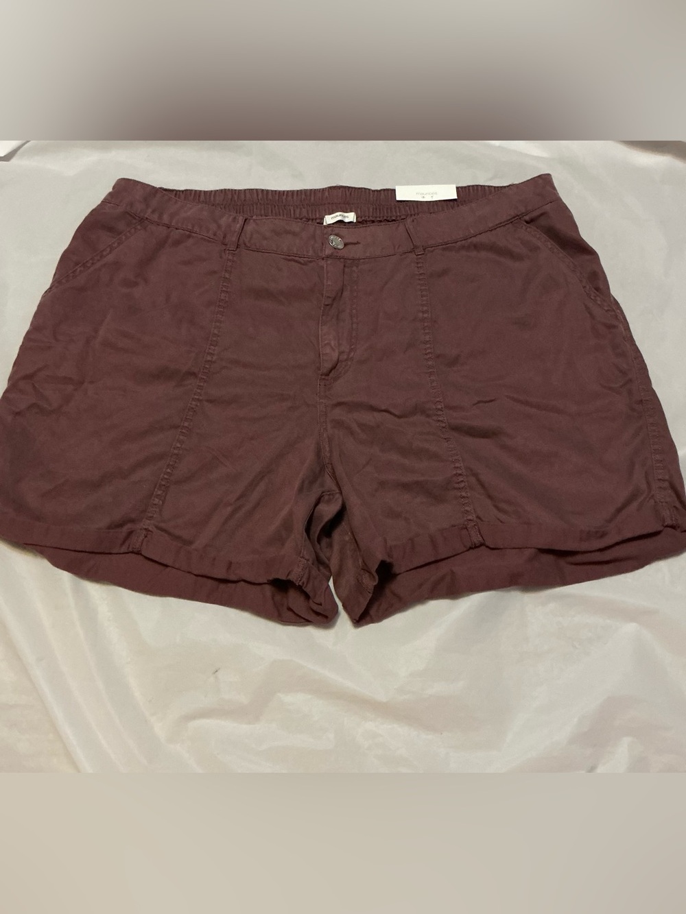 NWT Maurice’s shorts size 20W